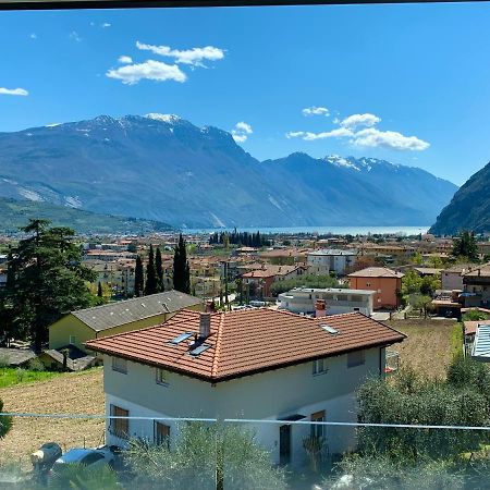 Visioni Lake View Boutique Rooms & Breakfast - Adults Friendly Рива-дель-Гарда Екстер'єр фото