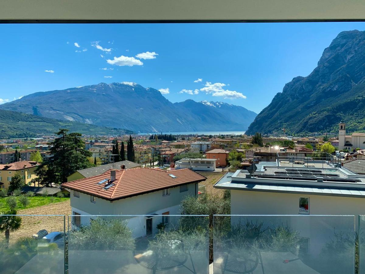 Visioni Lake View Boutique Rooms & Breakfast - Adults Friendly Рива-дель-Гарда Екстер'єр фото
