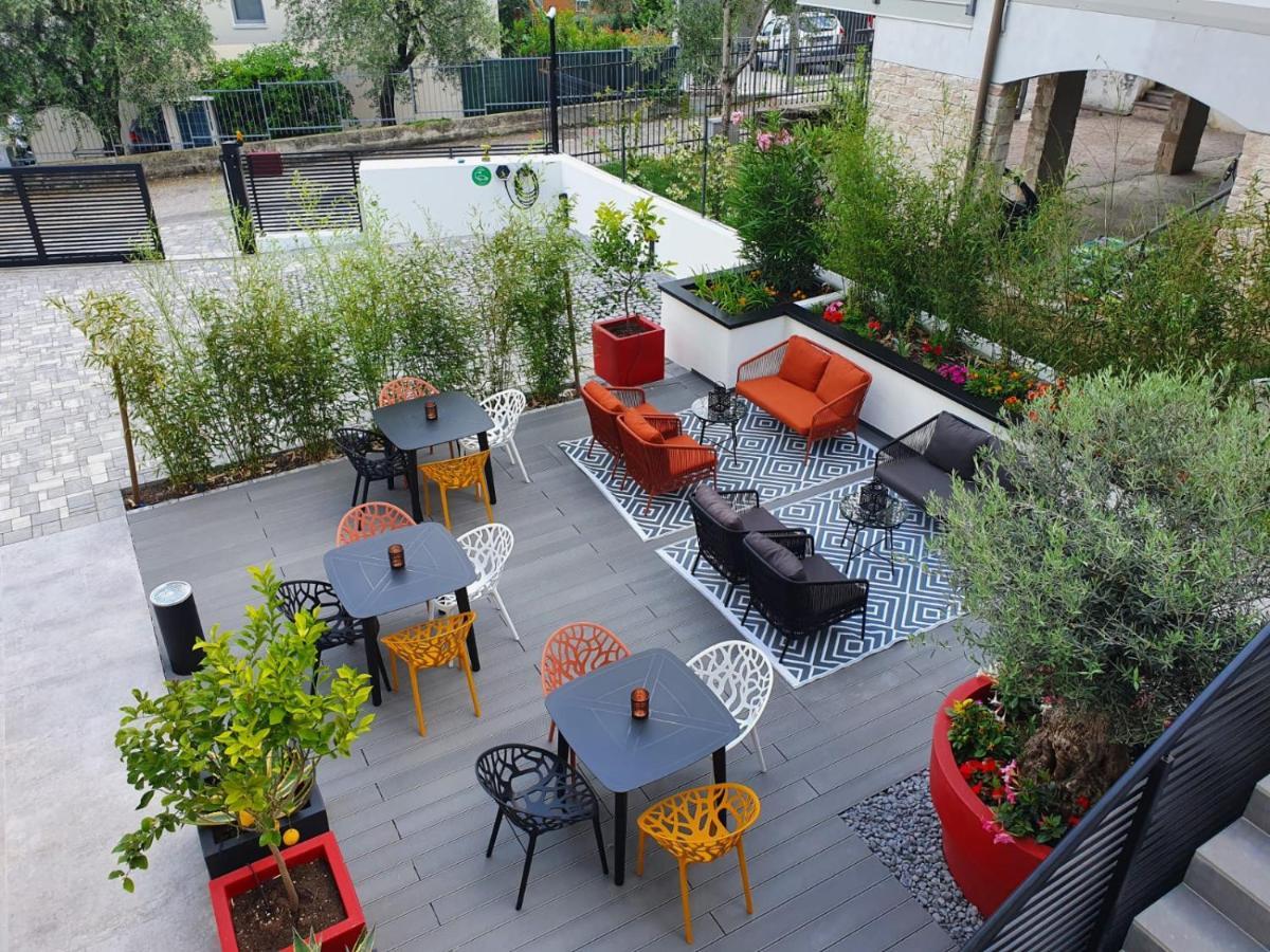 Visioni Lake View Boutique Rooms & Breakfast - Adults Friendly Рива-дель-Гарда Екстер'єр фото