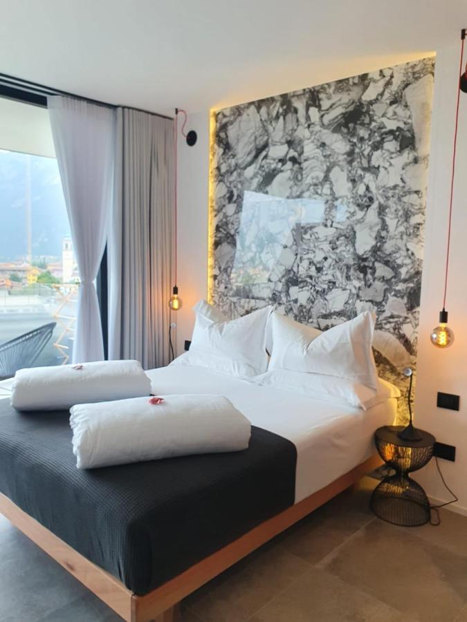 Visioni Lake View Boutique Rooms & Breakfast - Adults Friendly Рива-дель-Гарда Екстер'єр фото
