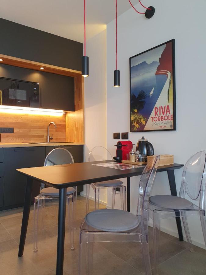 Visioni Lake View Boutique Rooms & Breakfast - Adults Friendly Рива-дель-Гарда Екстер'єр фото