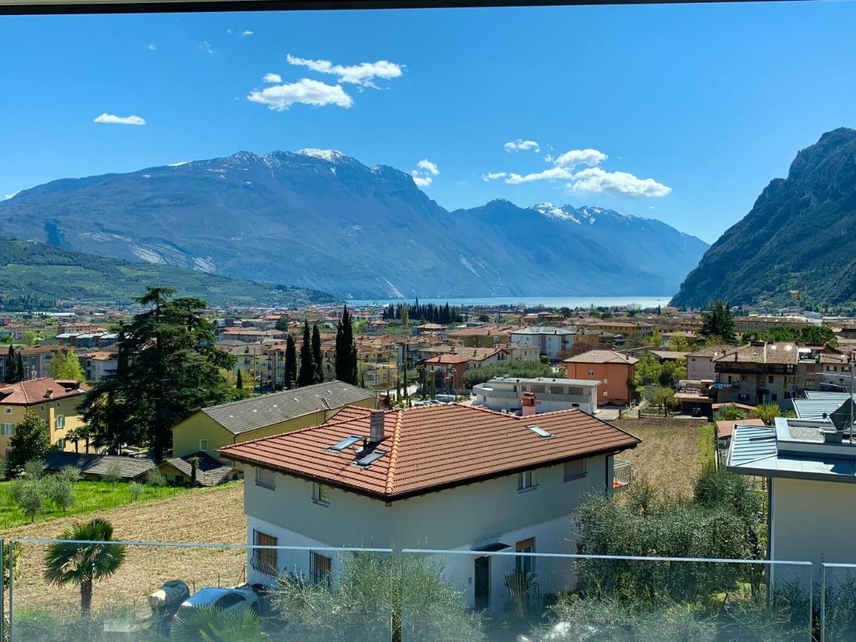 Visioni Lake View Boutique Rooms & Breakfast - Adults Friendly Рива-дель-Гарда Екстер'єр фото